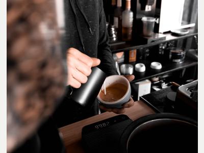  Necesito mozas y baristas 